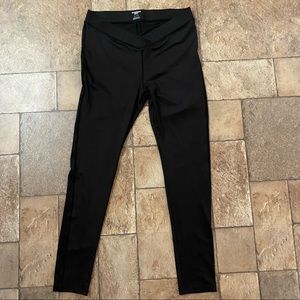 Sommer Ray V waist Leggings